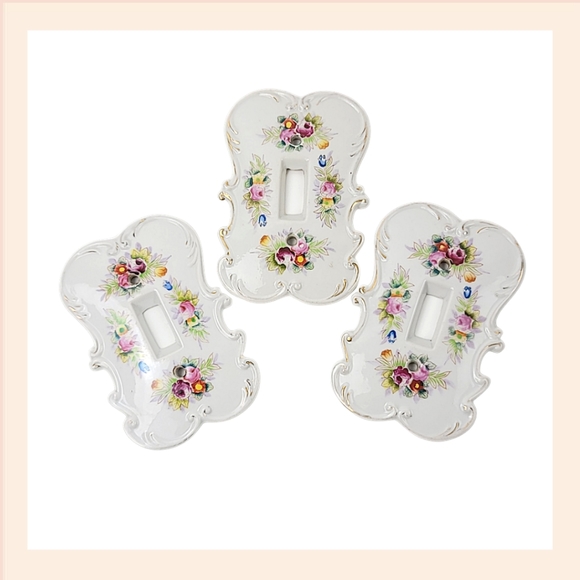 Vintage 3 Princess Floral White Gold Wallplates